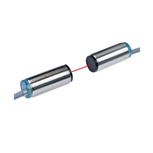 Selection of NPN and PNP photoelectric sensors